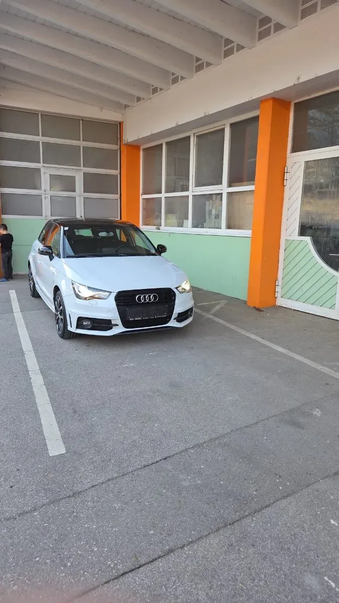 Audi A1 2013 photo 2