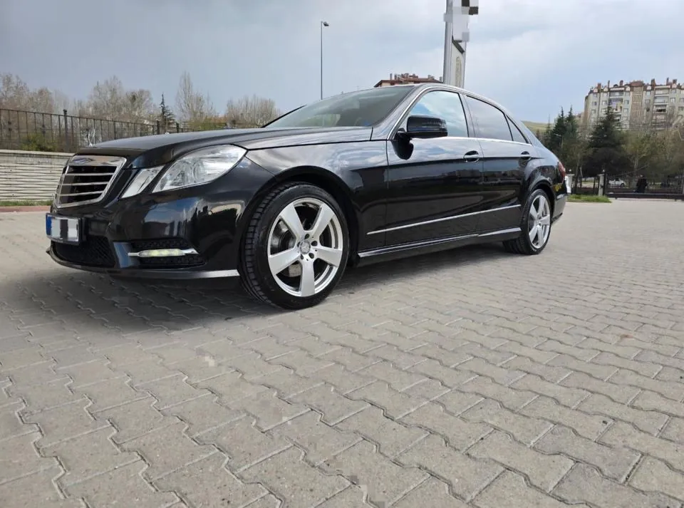 Mercedes-Benz E 220 Avantgarde