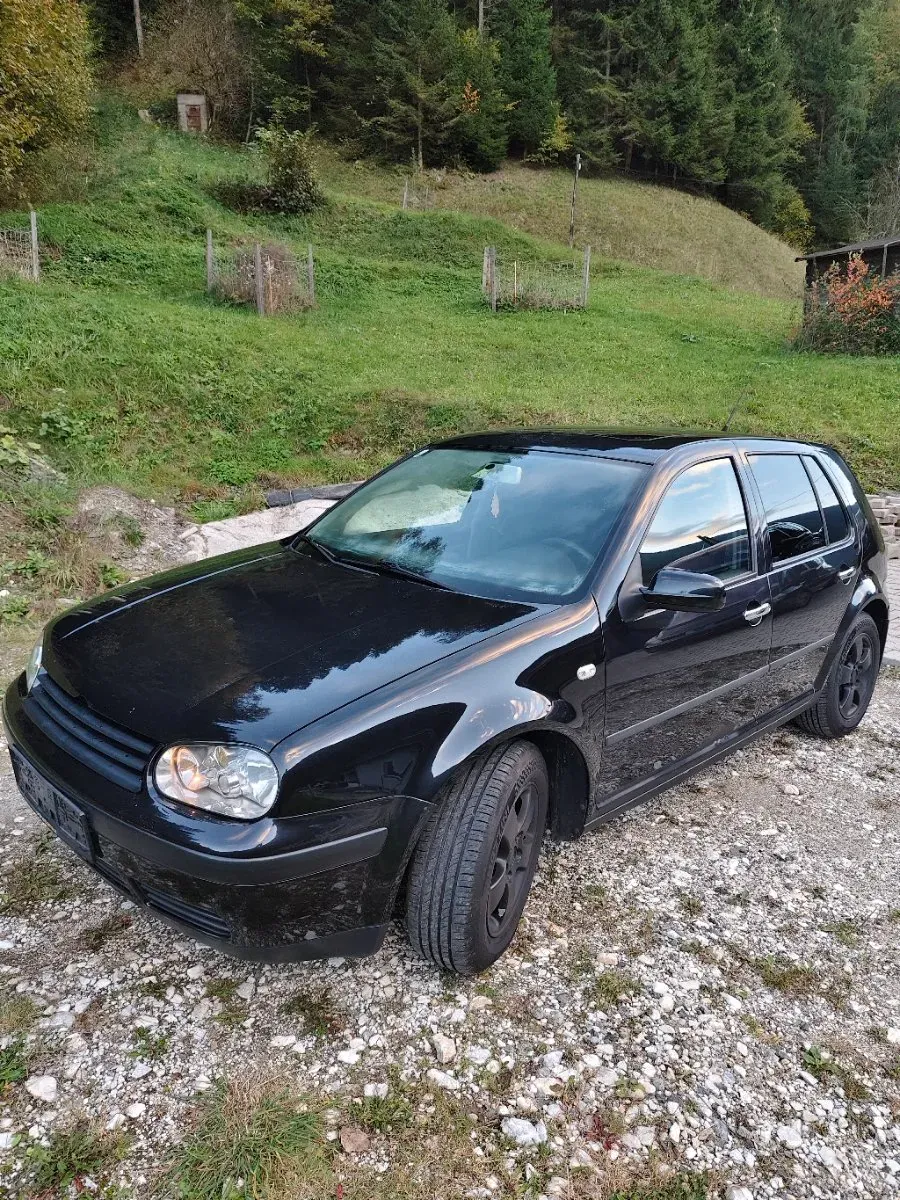 Volkswagen Golf 2021 photo 2