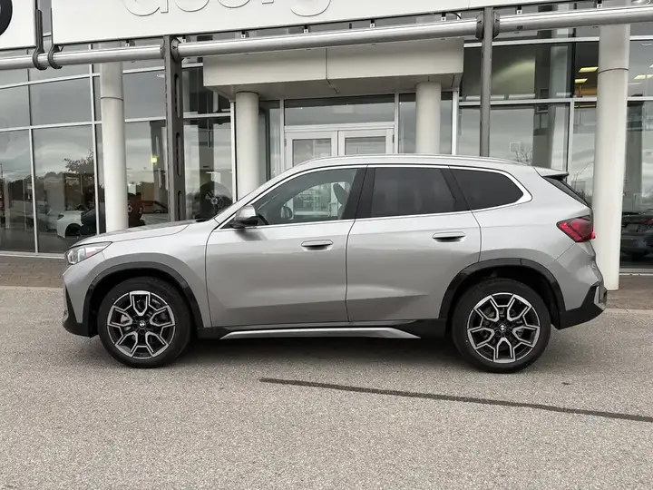 BMW X1 2027 photo 2
