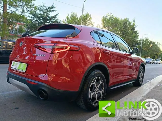 Alfa Romeo Stelvio 2022 photo 2
