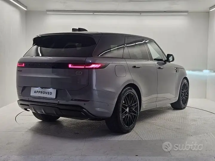 Land Rover Range Rover Sport 2023 photo 2