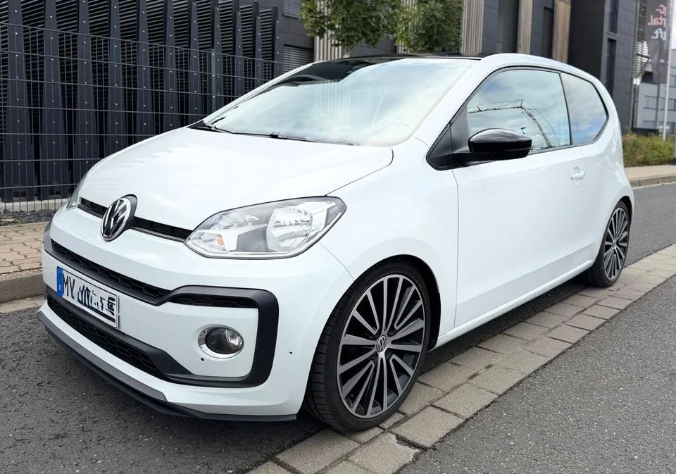 Volkswagen Up