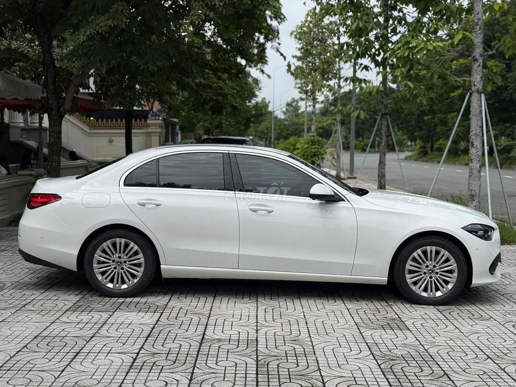 Mercedes-Benz C-Class 2022 photo 5