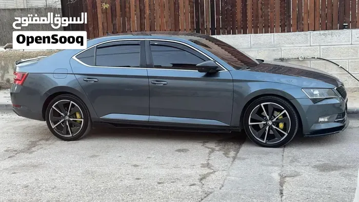 Skoda Superb 2016 photo 5