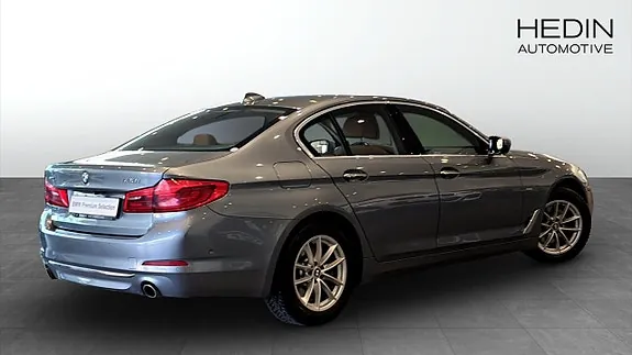 BMW 530I 2018 photo 2
