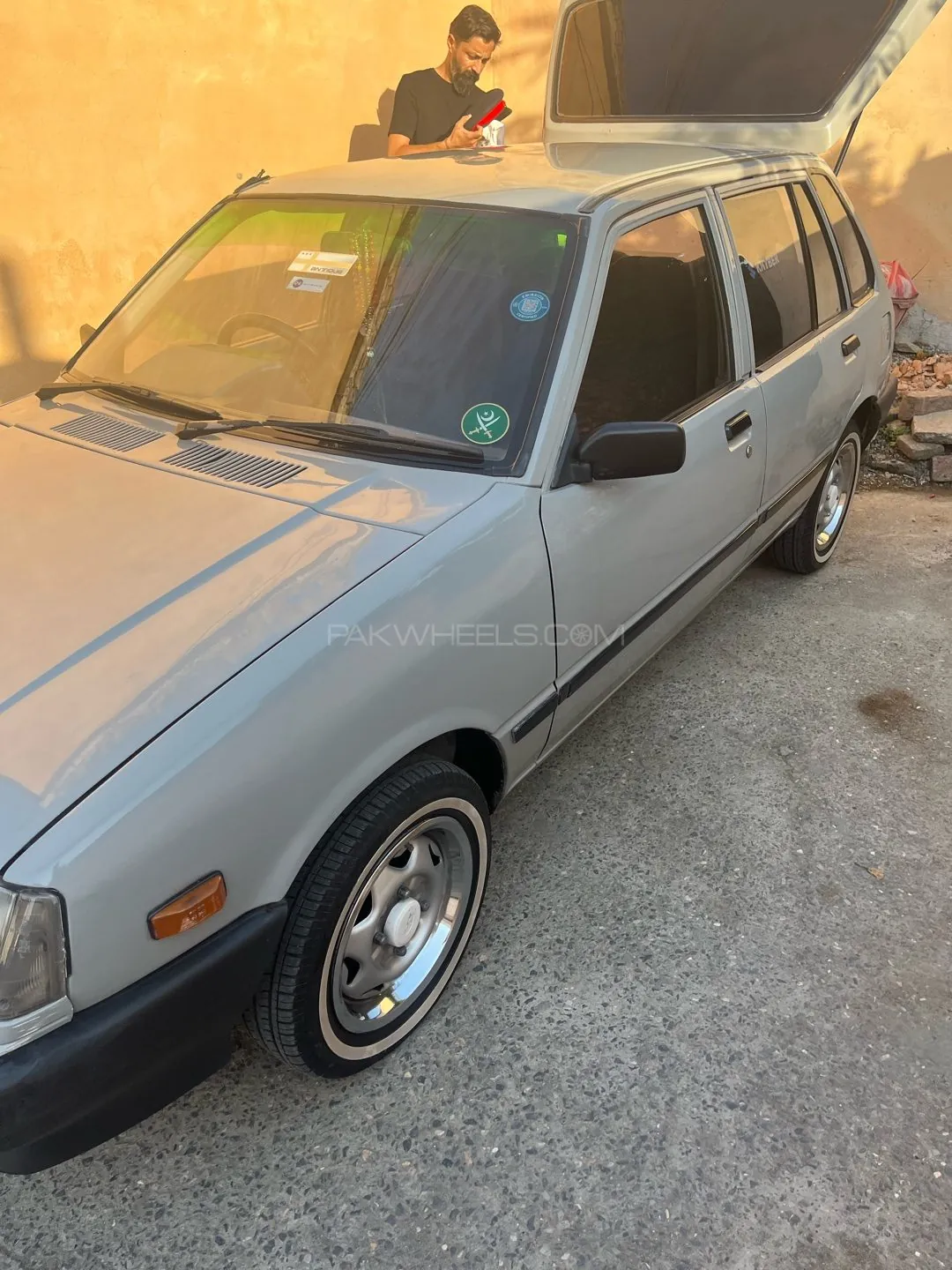 Suzuki Khyber