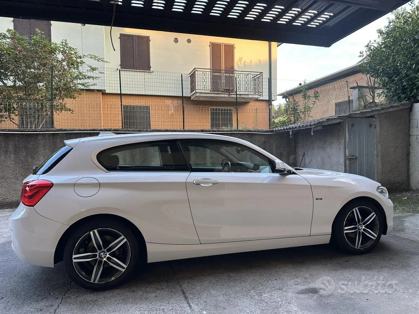 BMW 1 Series 2015 photo 2