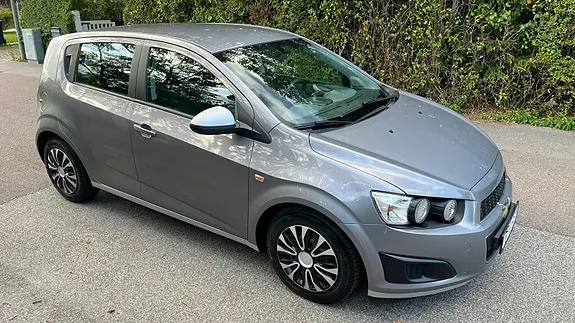 Chevrolet Aveo 2012 photo 3