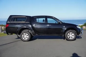 Mitsubishi Triton 2015 photo 3