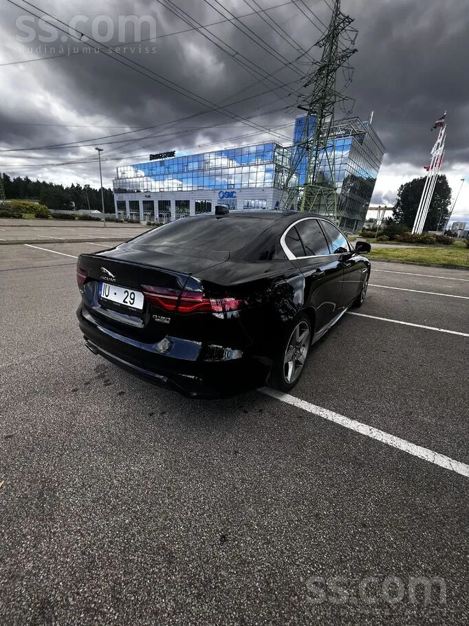 Jaguar Xe Rsport 2020 photo 5