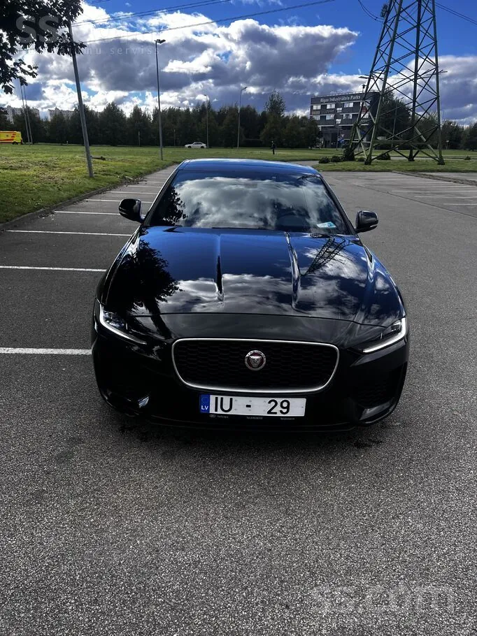 Jaguar Xe Rsport 2020 photo 2