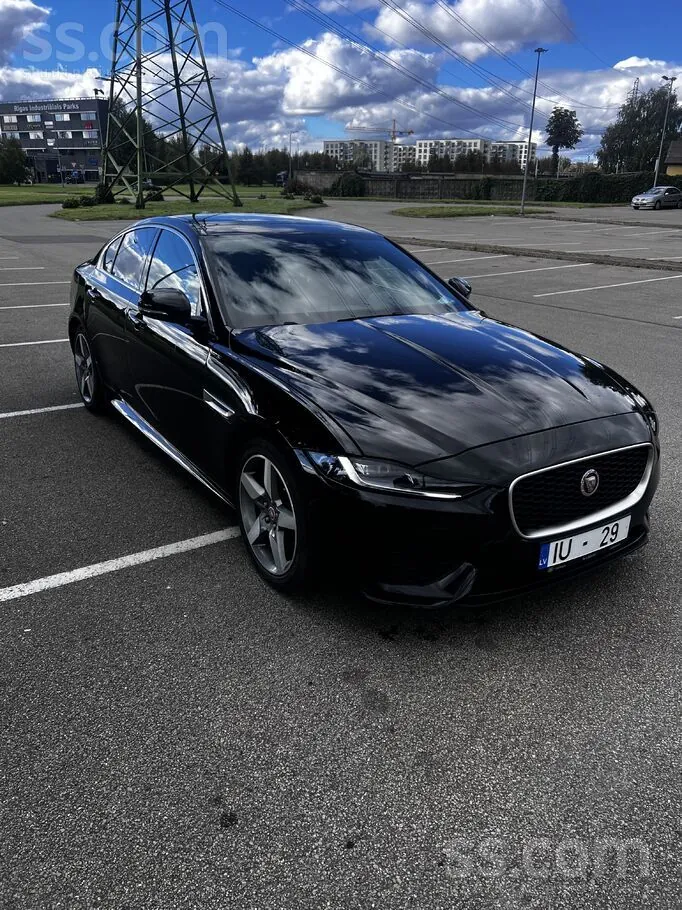 Jaguar Xe Rsport 2020 photo 3