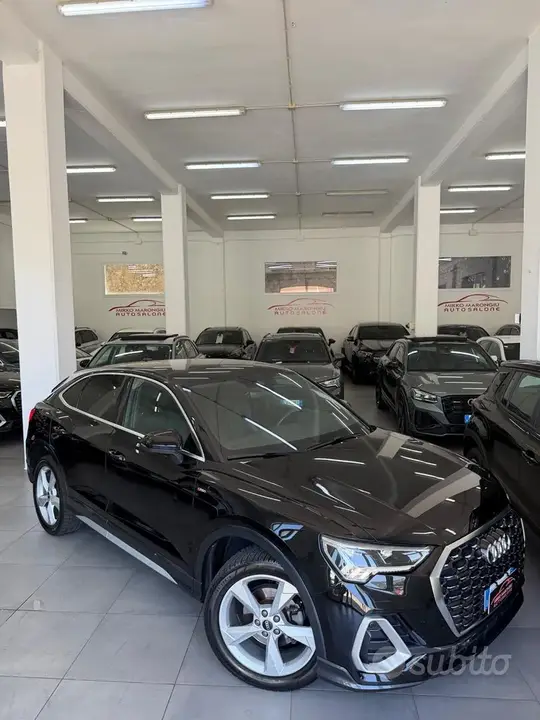 Audi Q3 2021 photo 2