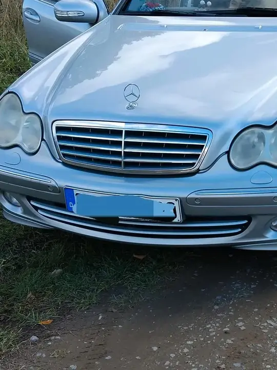 Mercedes-Benz C180