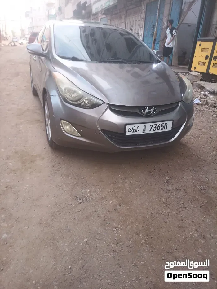 Hyundai Elantra 2011 photo 2