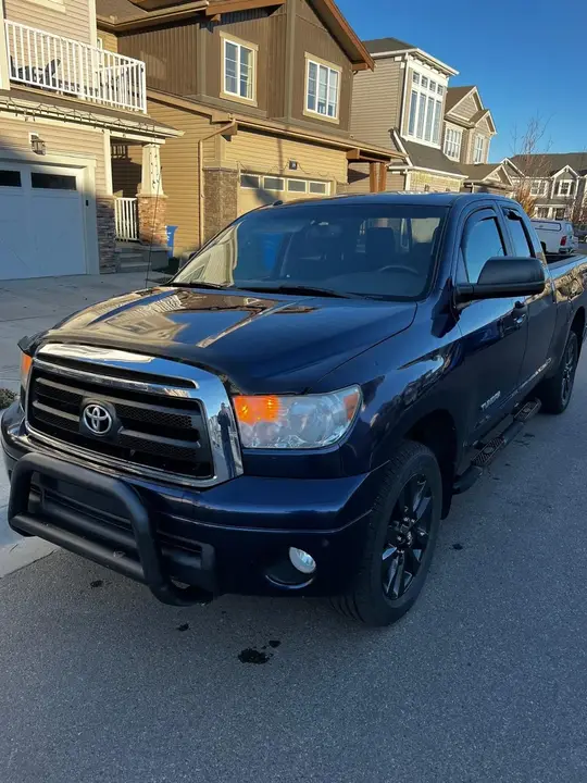 Toyota Tundra 2013 photo 2