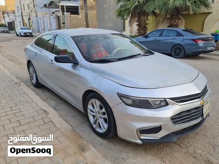 Chevrolet Malibu 2017 photo 2