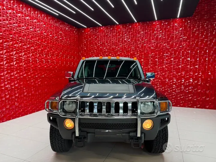 Hummer H3 2005 photo 2