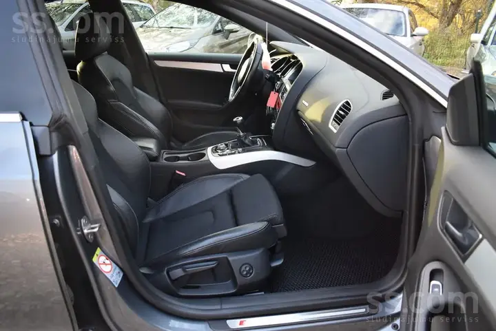Audi A5 2012 photo 5