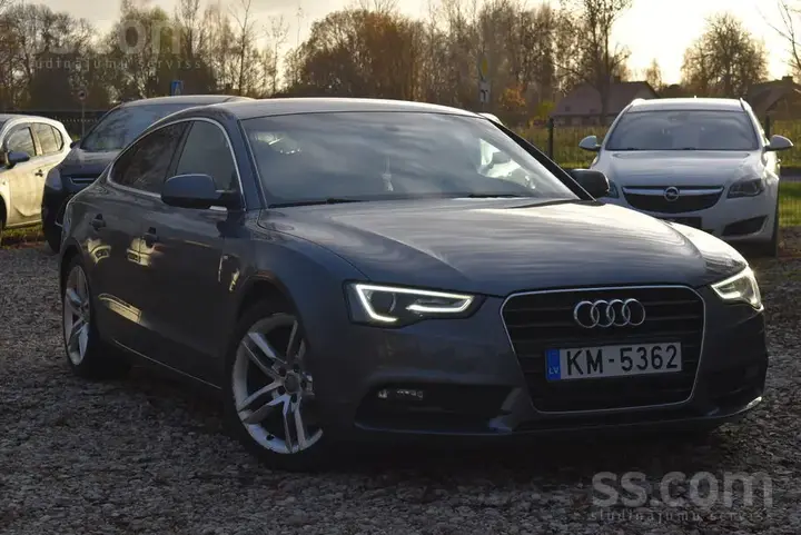 Audi A5 2012 photo 4