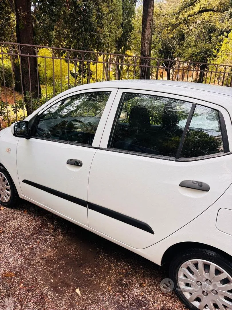 Hyundai I10 2010 photo 4