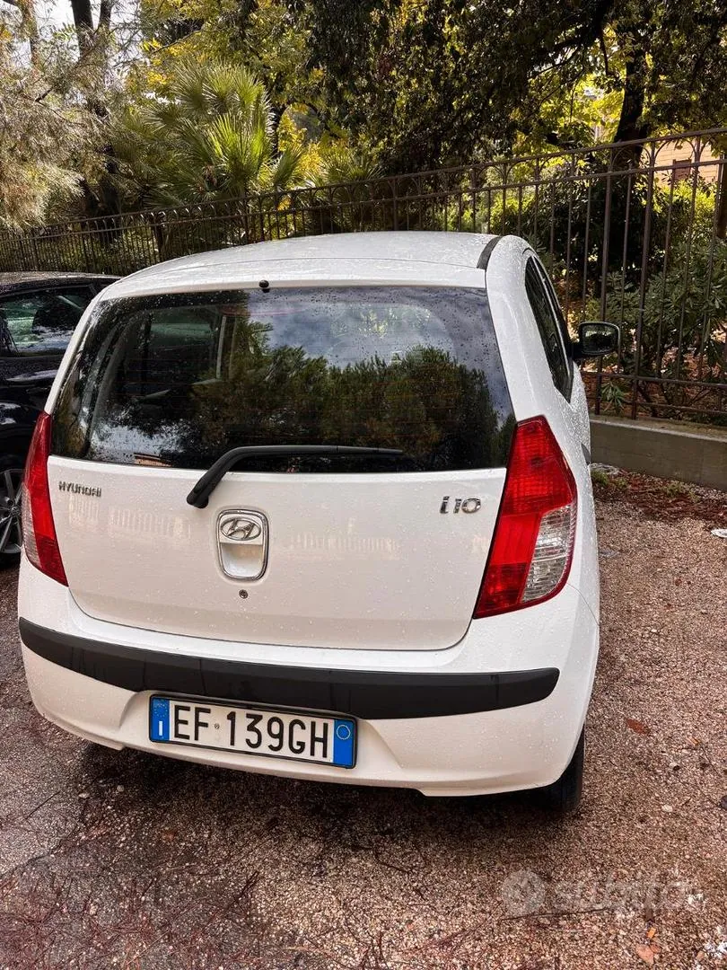 Hyundai I10 2010 photo 2