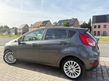 Ford Fiesta 2016 photo 3