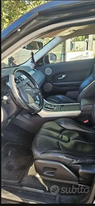 Land Rover Range Rover Evoque 2015 photo 4