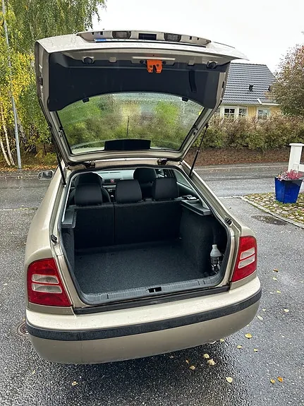 Skoda Octavia 2004 photo 4
