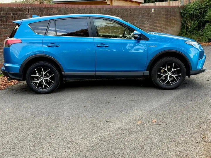 Toyota Rav4 2016 photo 5