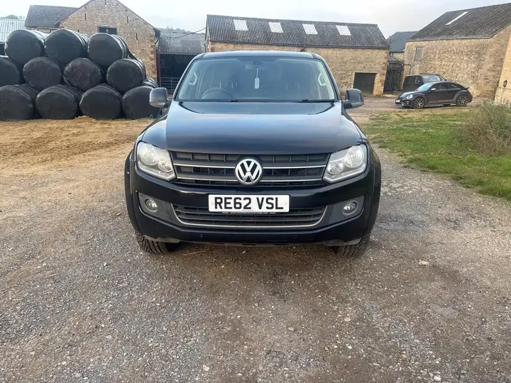 Volkswagen Amarok 2012 photo 2
