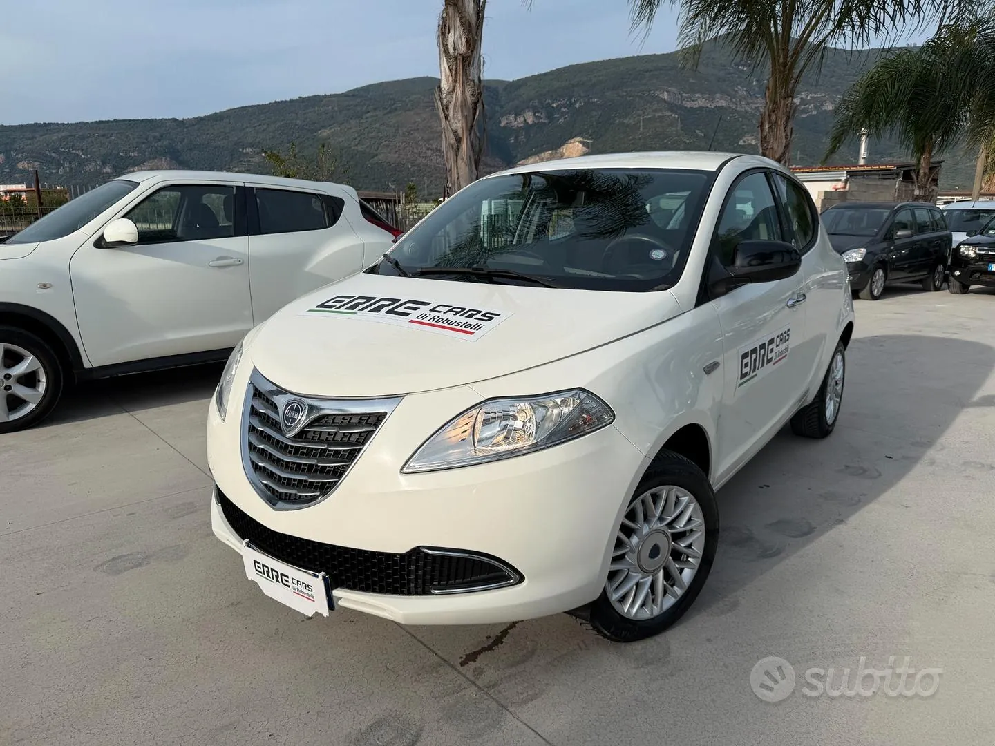 Lancia Ypsilon