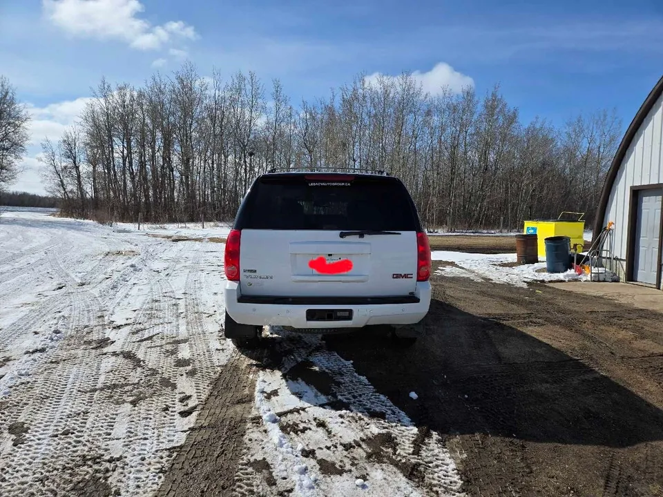 GMC Yukon 2010 photo 5