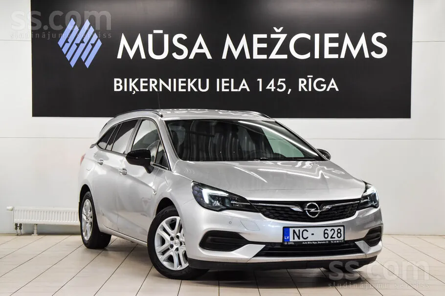 Opel Astra 2022 photo 3