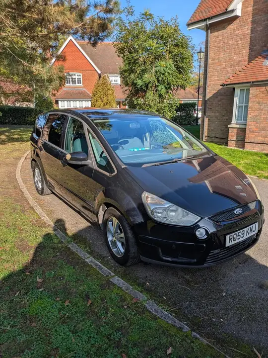 Ford S-Max 2009 photo 2