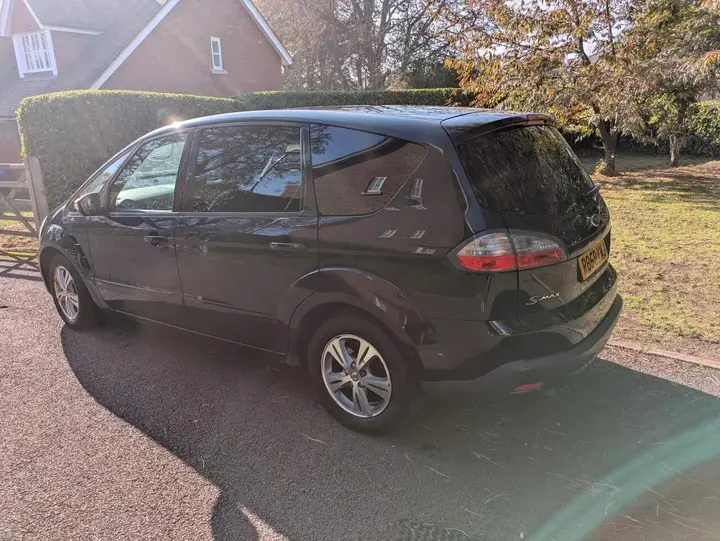 Ford S-Max 2009 photo 3