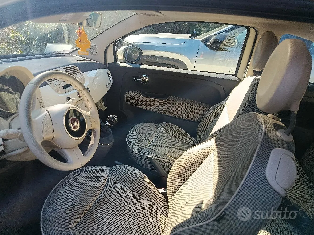 Fiat 500 2010 photo 2