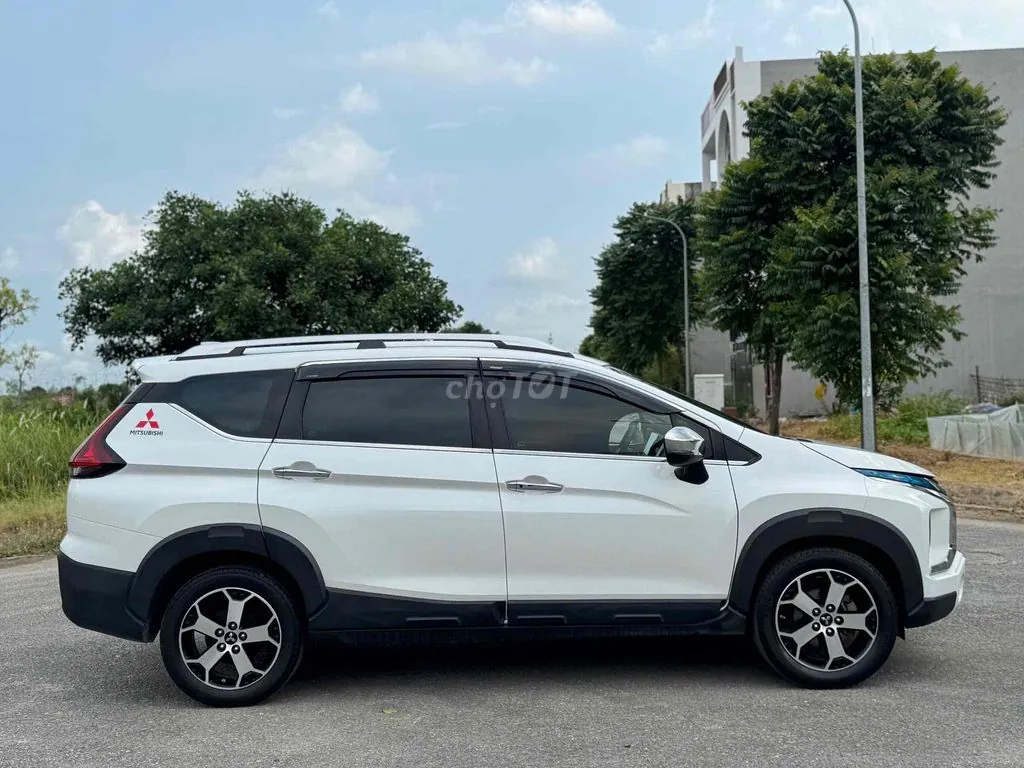 Mitsubishi Xpander Cross 2021 photo 3