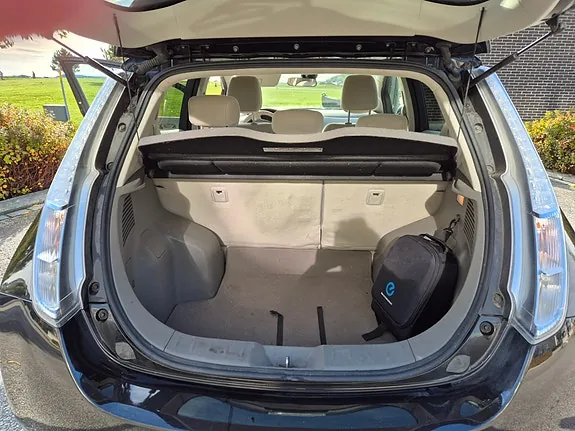 Nissan Leaf 2014 photo 4