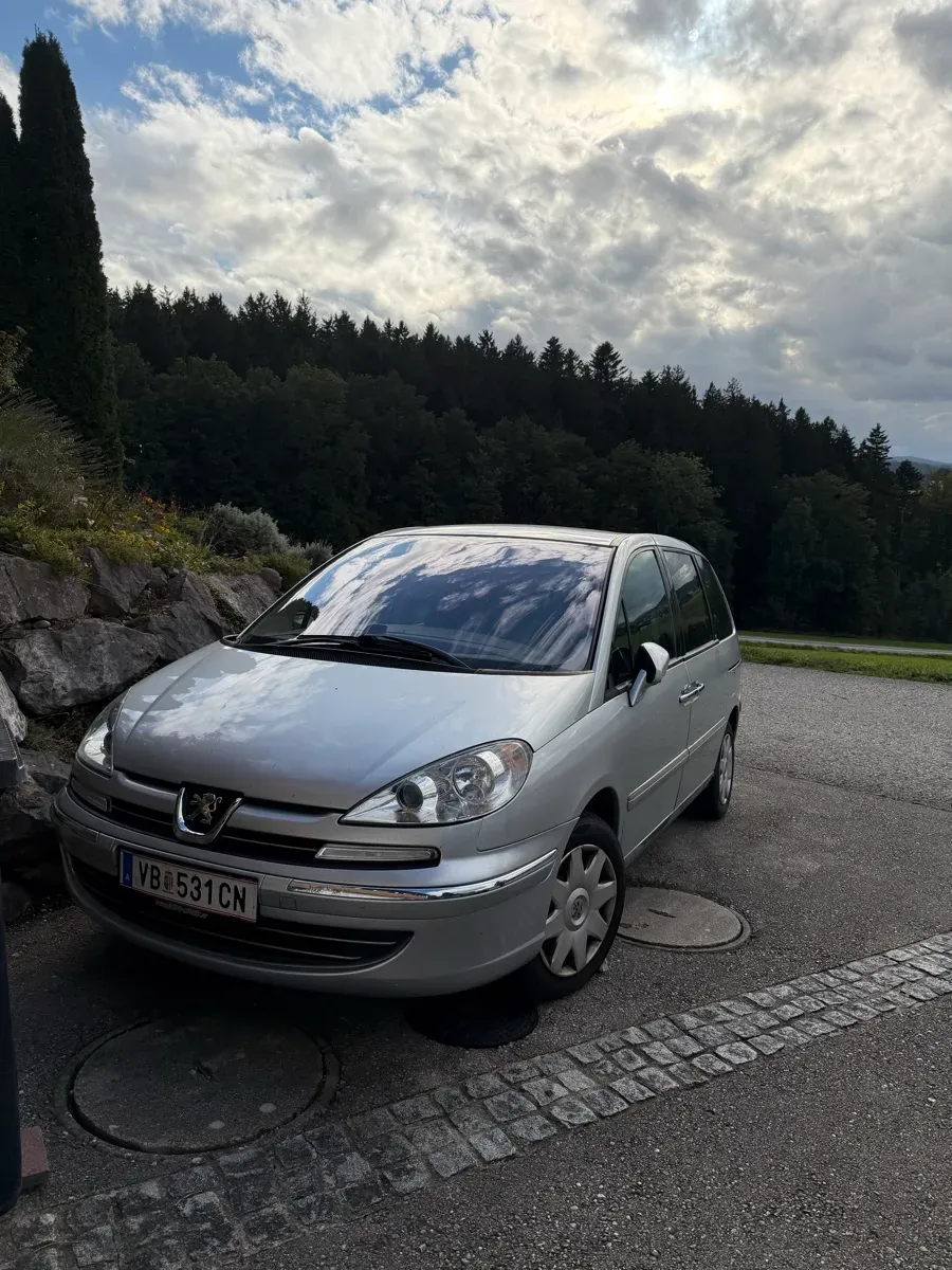 Peugeot 807