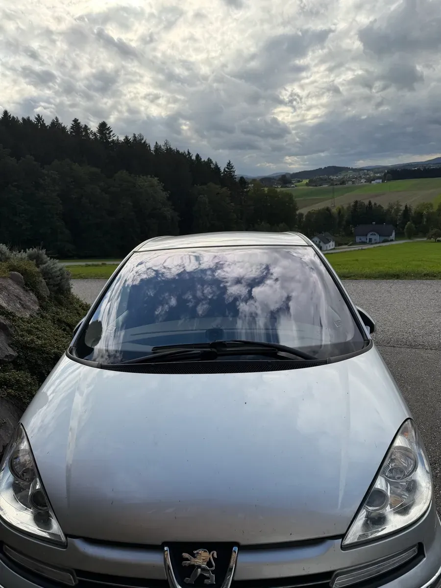 Peugeot 807 2008 photo 2