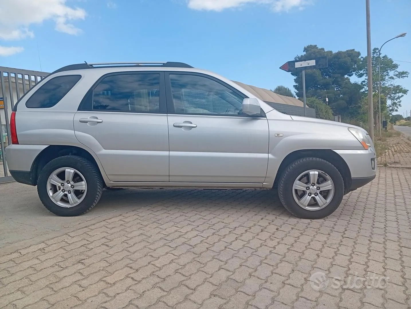 Kia Sportage 2010 photo 2