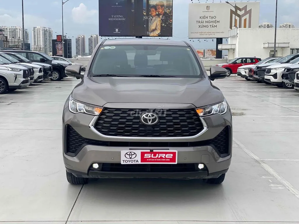Toyota Innova Cross 2025 photo 2