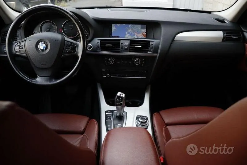 BMW X3 2011 photo 2