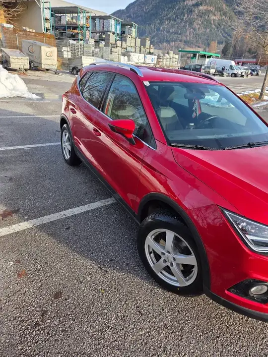 Seat Arona 2018 photo 2