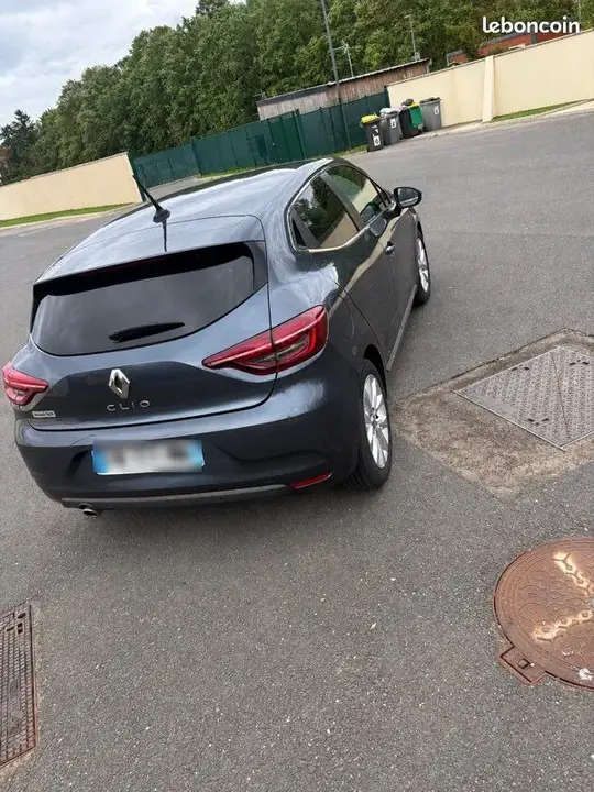 Renault Clio 2019 photo 2