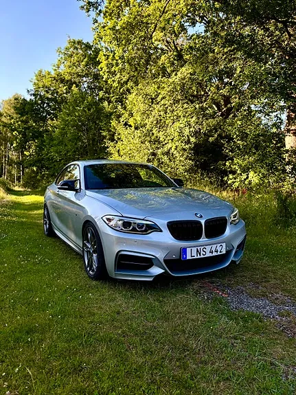 BMW M235I 2014 photo 2