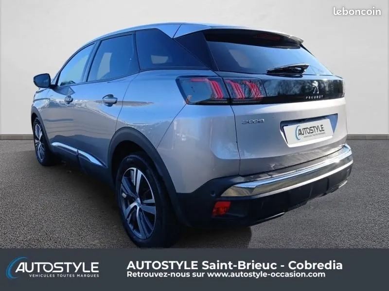 Peugeot 3008 2022 photo 2
