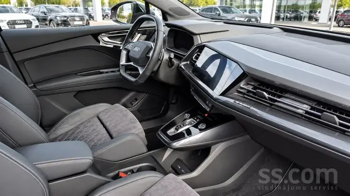 Audi Q4 E-Tron 2023 photo 5
